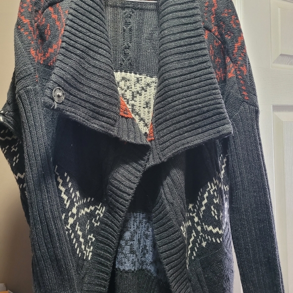 Ladies sweater - Picture 1 of 4